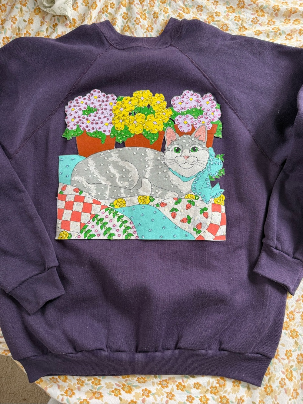 Vintage Cat decal sweatshirt, size L/XL